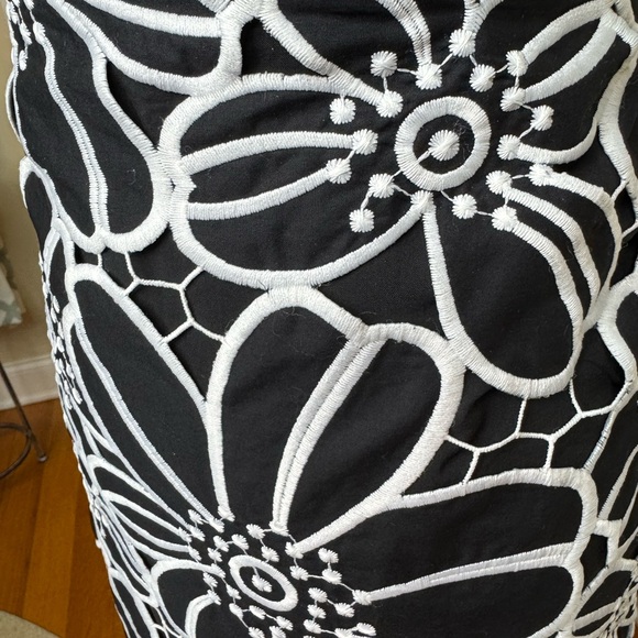 Maeve by Anthropologie Black and White Floral Cut Out Skirt - Picture 3 of 4